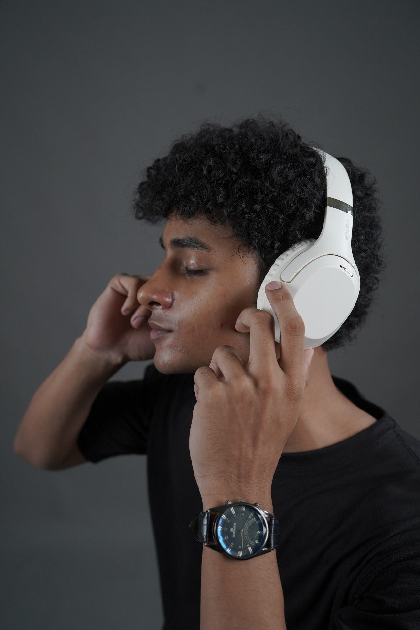 Headphone
